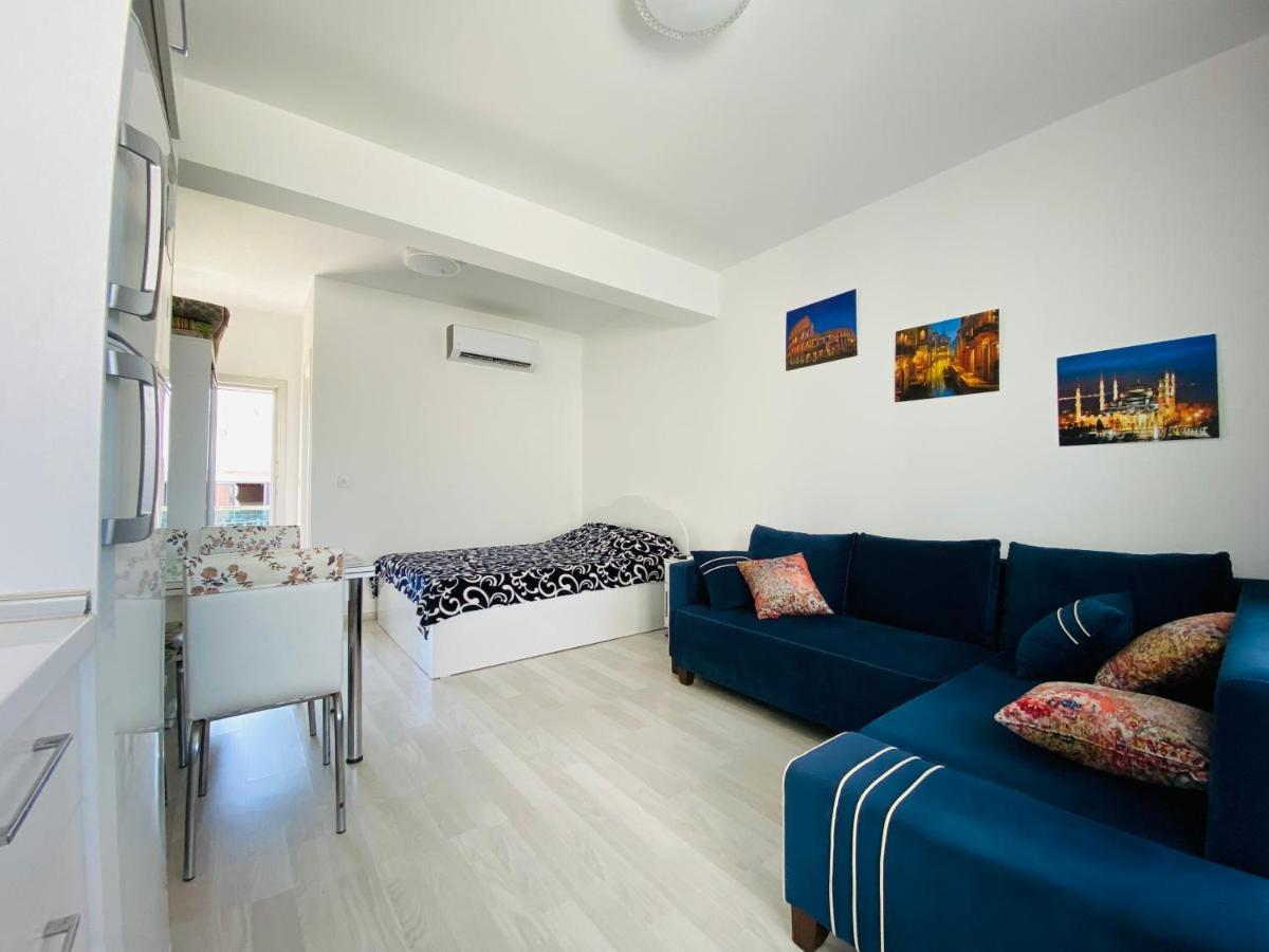Prestige Studios Girne Buitenkant foto