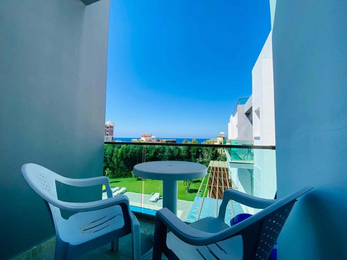 Prestige Studios Girne Buitenkant foto