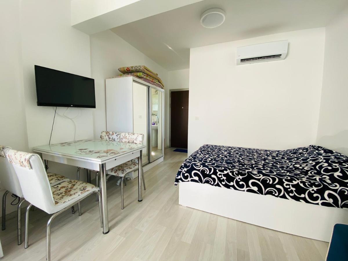 Prestige Studios Girne Buitenkant foto